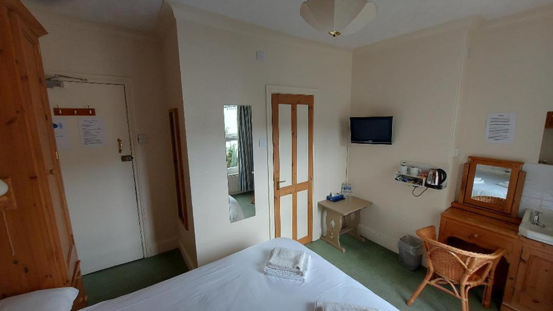 The Clifton At Paignton Bed & Breakfast ภายนอก รูปภาพ